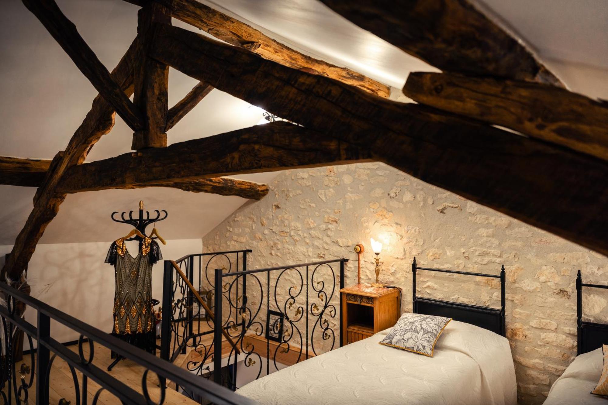 Ets Capmasil - Chambre 1920 Virac ภายนอก รูปภาพ
